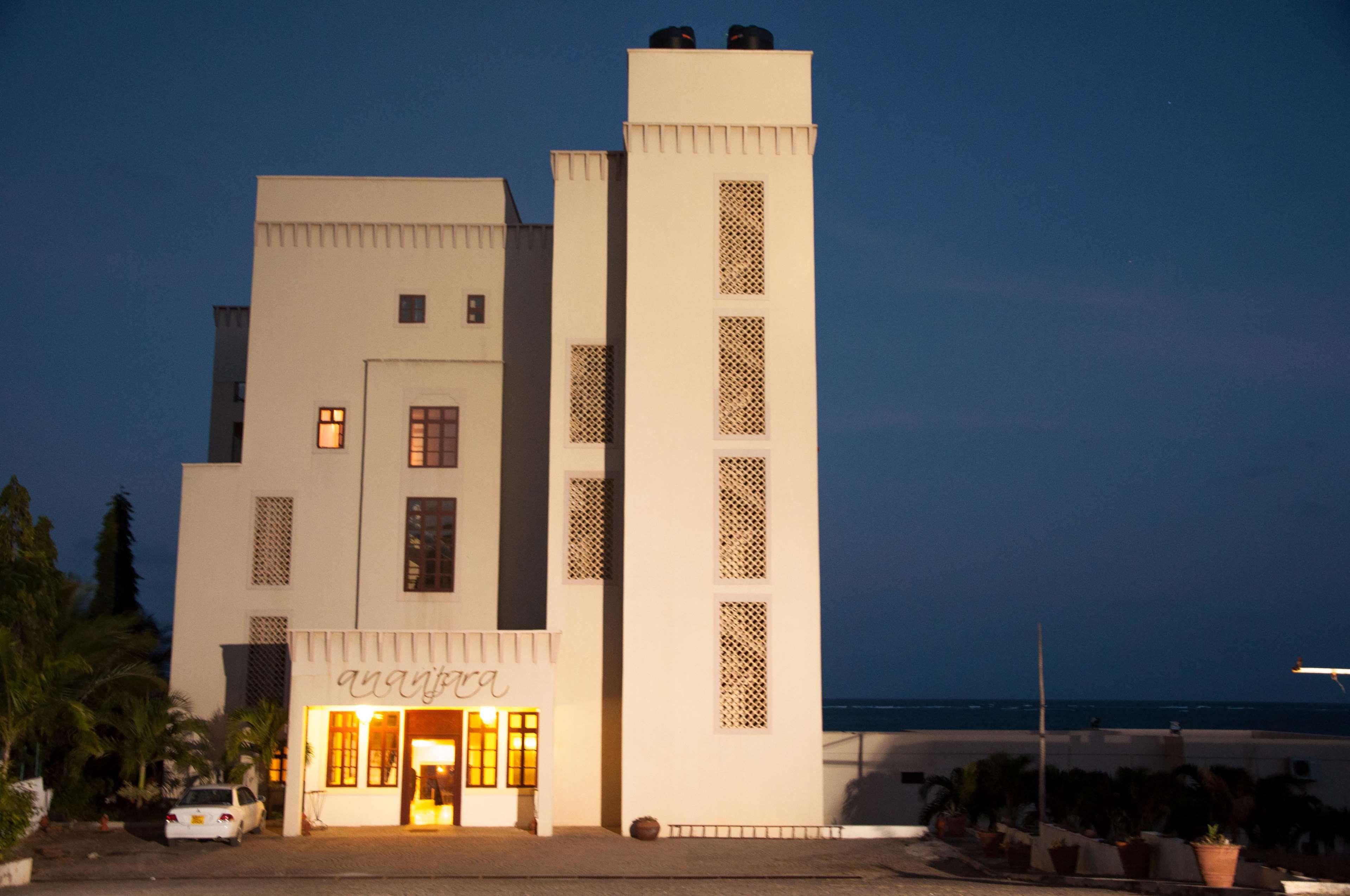 Cocoa Boutique Hotel - Your Kenyan Beachfront Bliss Mombassa Buitenkant foto
