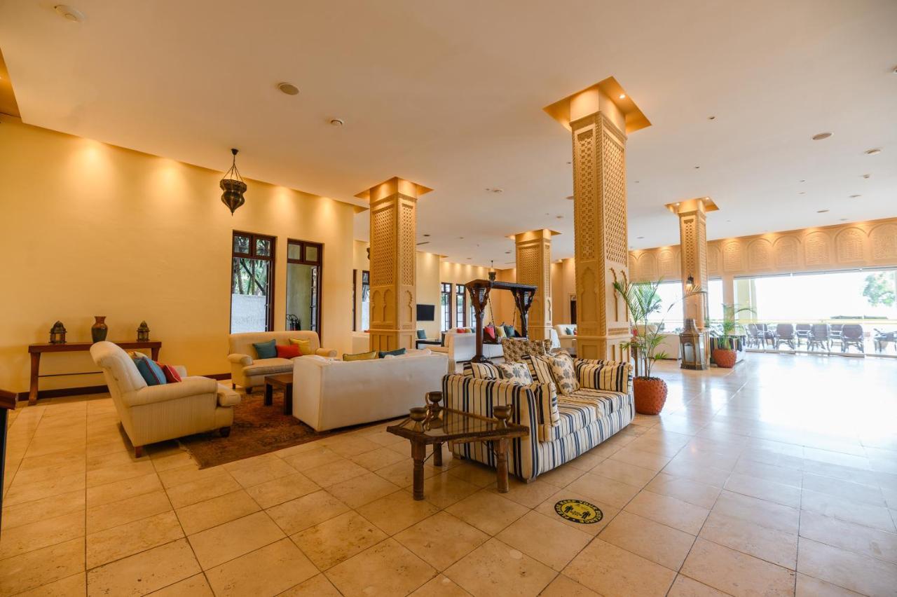 Cocoa Boutique Hotel - Your Kenyan Beachfront Bliss Mombassa Buitenkant foto