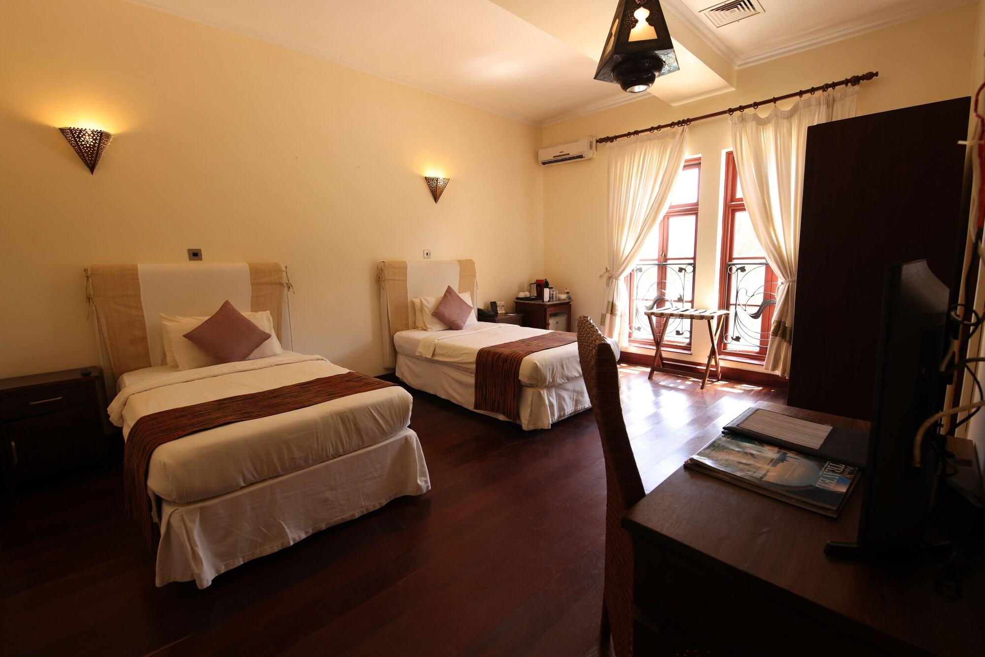 Cocoa Boutique Hotel - Your Kenyan Beachfront Bliss Mombassa Buitenkant foto